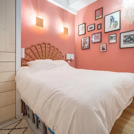 Guestready - Family Loft With Big Patio 3 Mins From Poissonnière Parigi